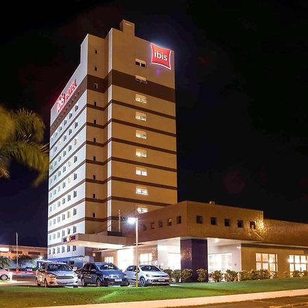 ホテル Ibis Aracatuba エクステリア 写真